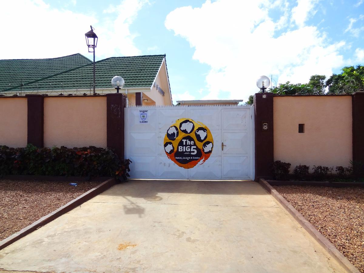 Big 5 Junior Lodge Lubumbashi Dış mekan fotoğraf
